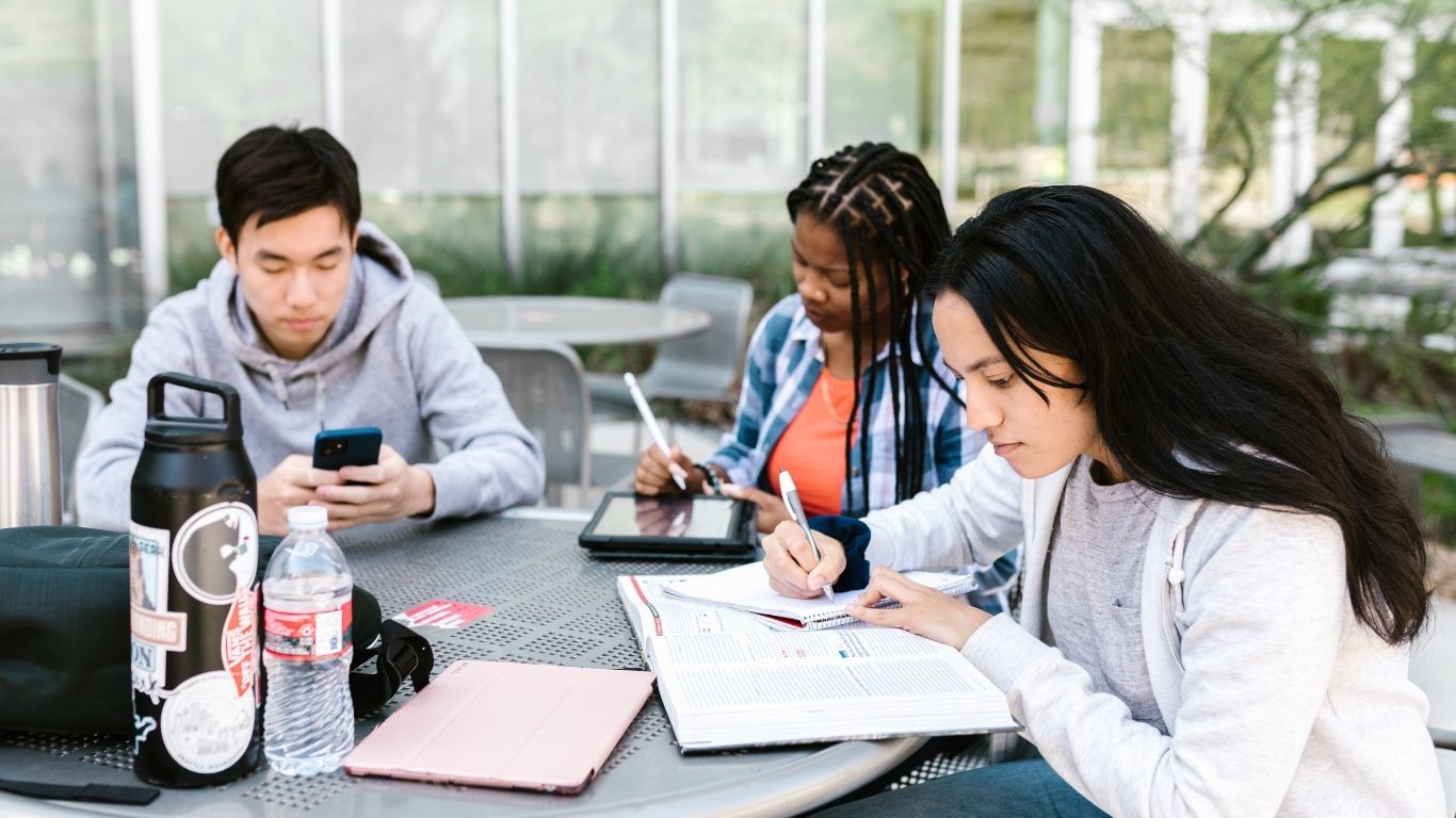 op IELTS Institute in Abbotsford